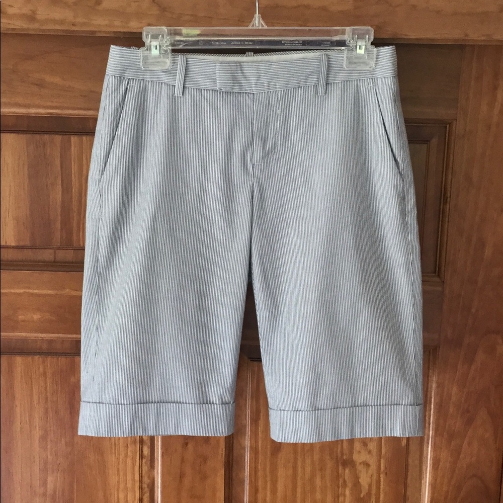 Banana Republic Navy stripe Bermuda Shorts 0